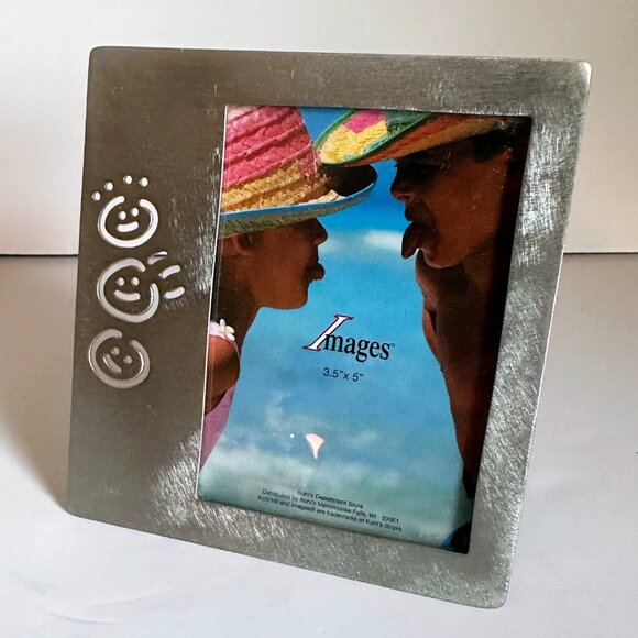 Brushed Silver Metal Picture Frame with 3 Smiley Faces for 3.5x5 Photo - Picture 5 of 7